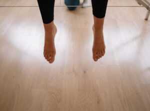 169cm in feet