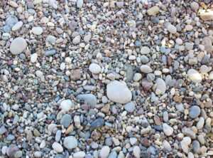 soñar con una piedra en la mano